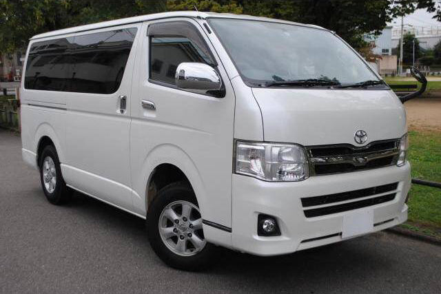 2010 toyota hiace