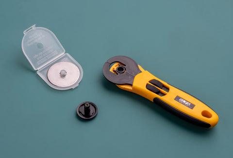 Olfa Mini Rotary Cutter - 18mm - Juki Junkies