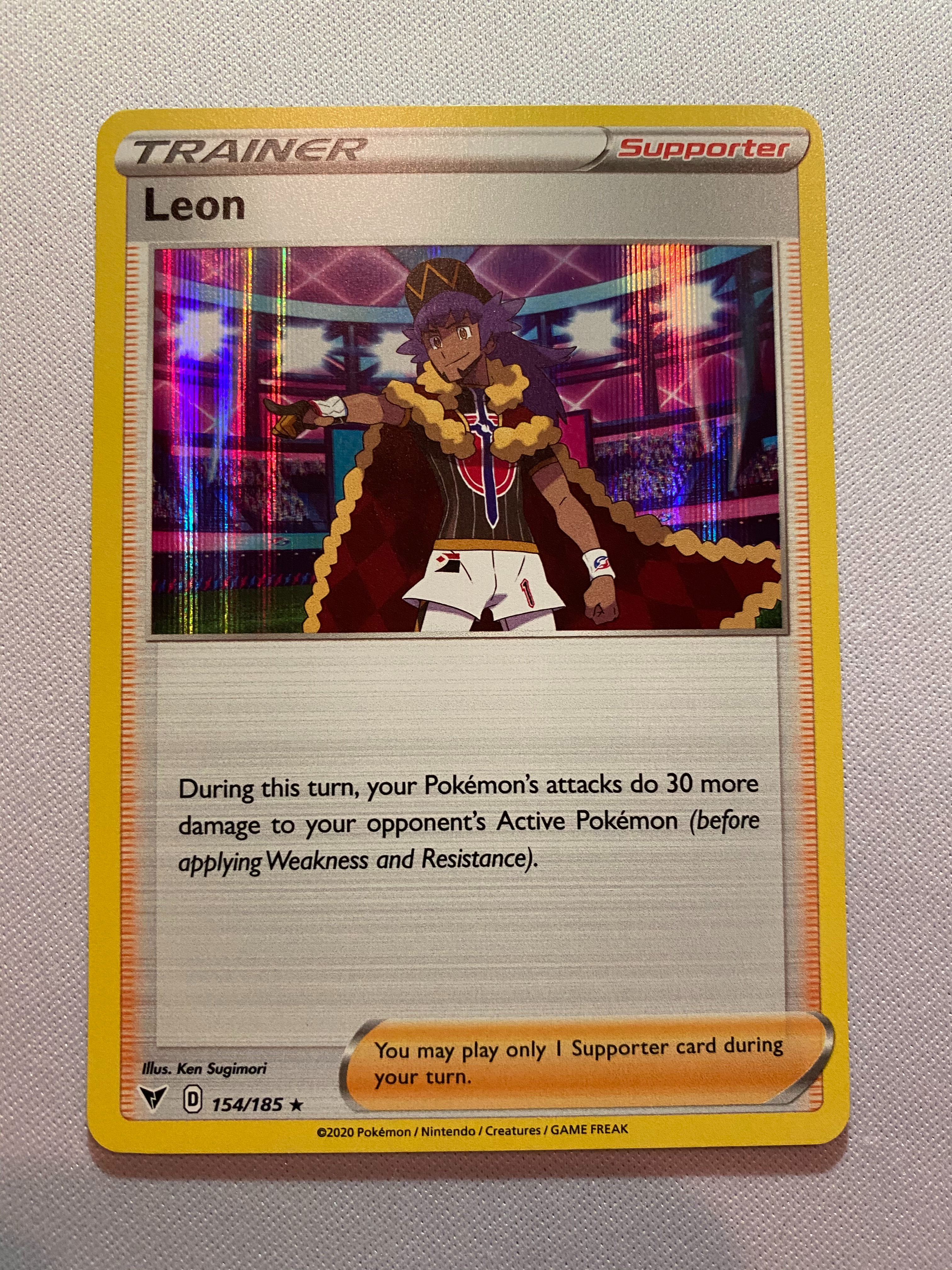 Leon 154/185 Pokémon Holo raro voltaje vívido casi como nuevo - Imagen 1 de 1
