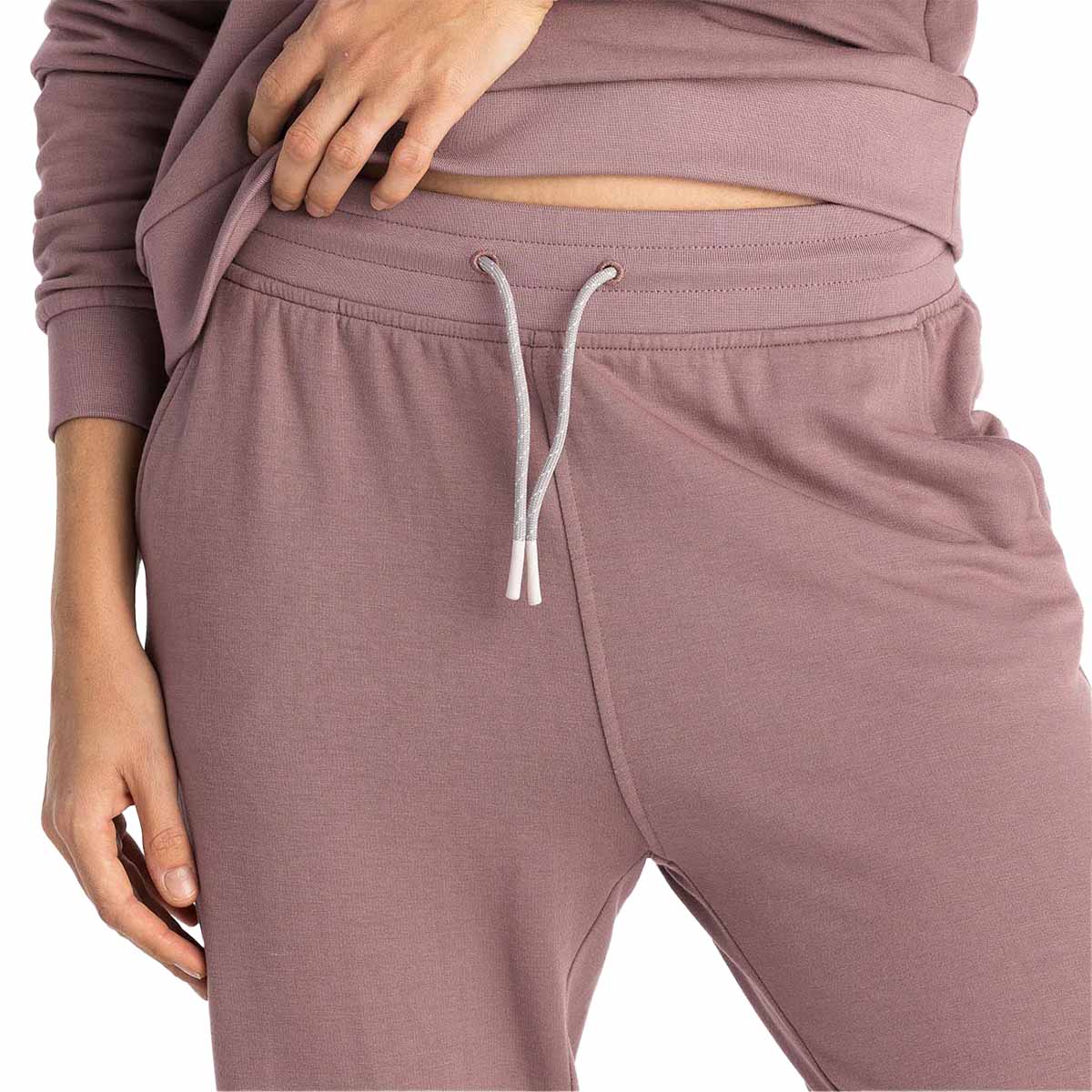 Free Fly Women's Bamboo Lightweight Fleece Joggers 2024 