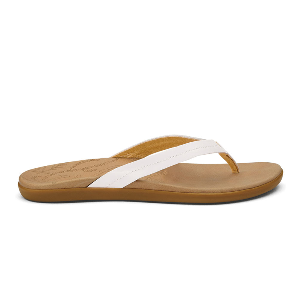 OluKai Women's Honu Sandals 2024 BRIGHT WHITE/GOLDEN SAND