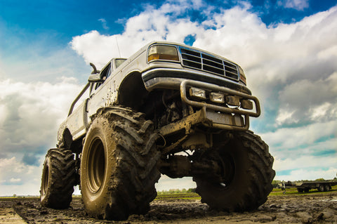 Cool tuck with big tires Cummins Conversion