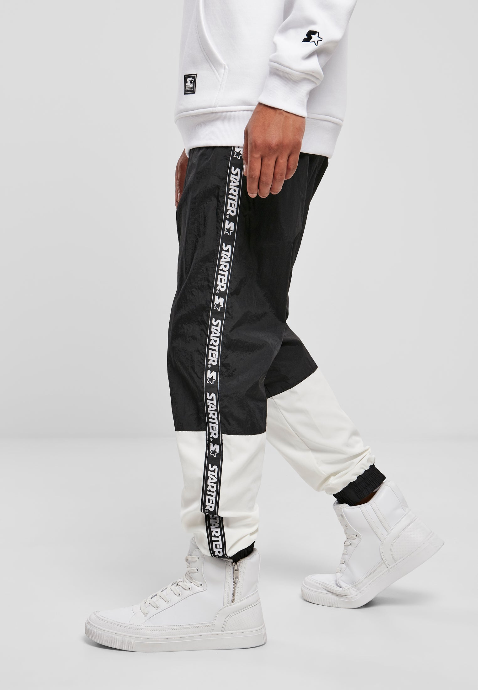 Beven laten we het doen overhemd Starter Two Toned Jogging Pants (Wit/Zwart) – Le Plug