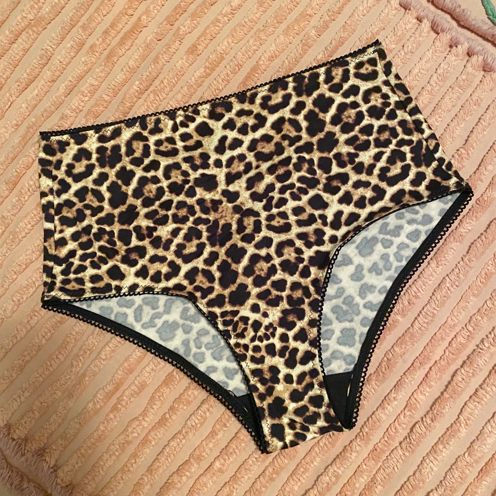 Extra klein opmerking High Waisted Retro Panty - Leopard Print – Fox & Doll