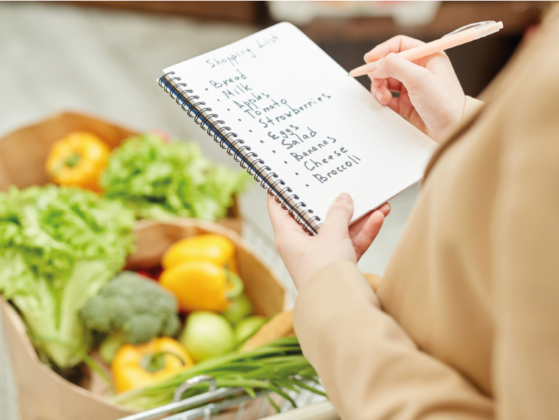 Putting food waste into home composting machine