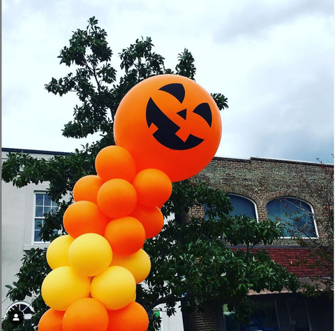 halloween balloon column