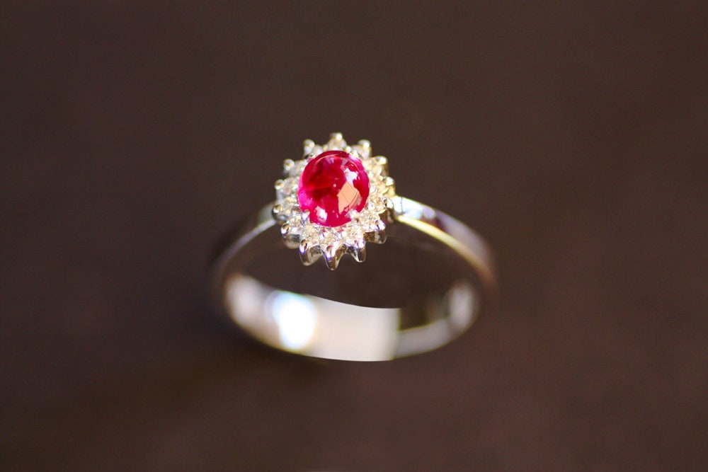 Halo Ruby diamonds gold K18 ring, Cabochon cut Ruby ring
