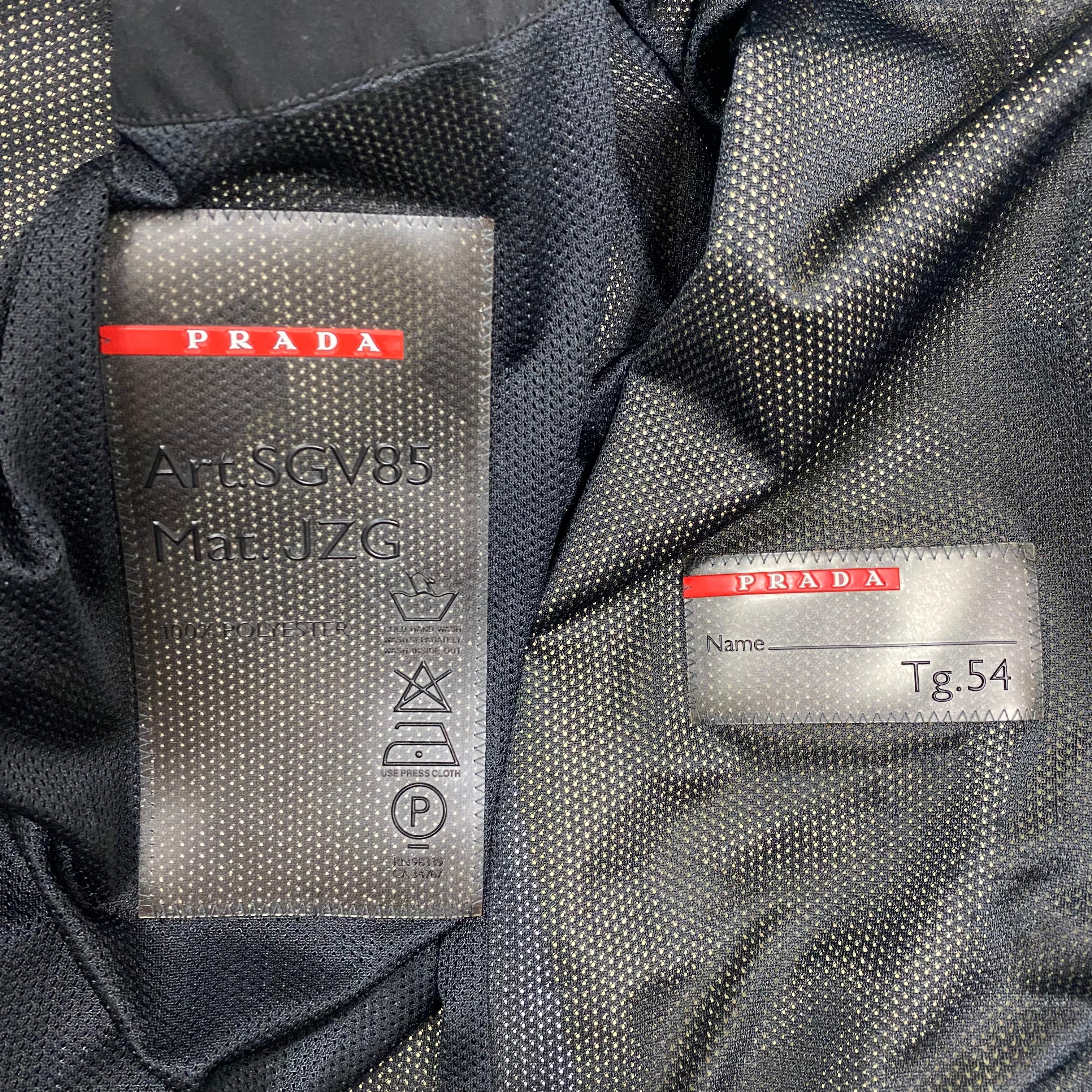 2022年最新版☆高級感溢れる 2000s prada sport SGV87 jacket 52