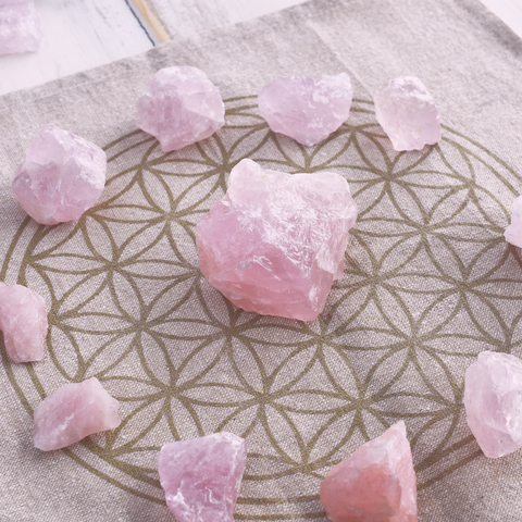 What are the properties of Rose Quartz?