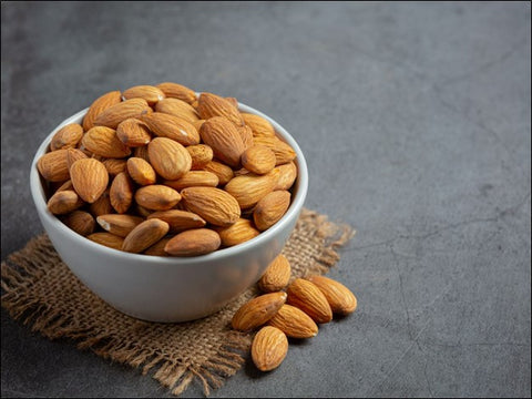Dried Almonds Nuts 