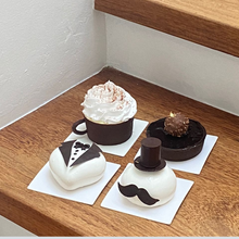 Load image into Gallery viewer, Father&#39;s Day Petit Gateaux
