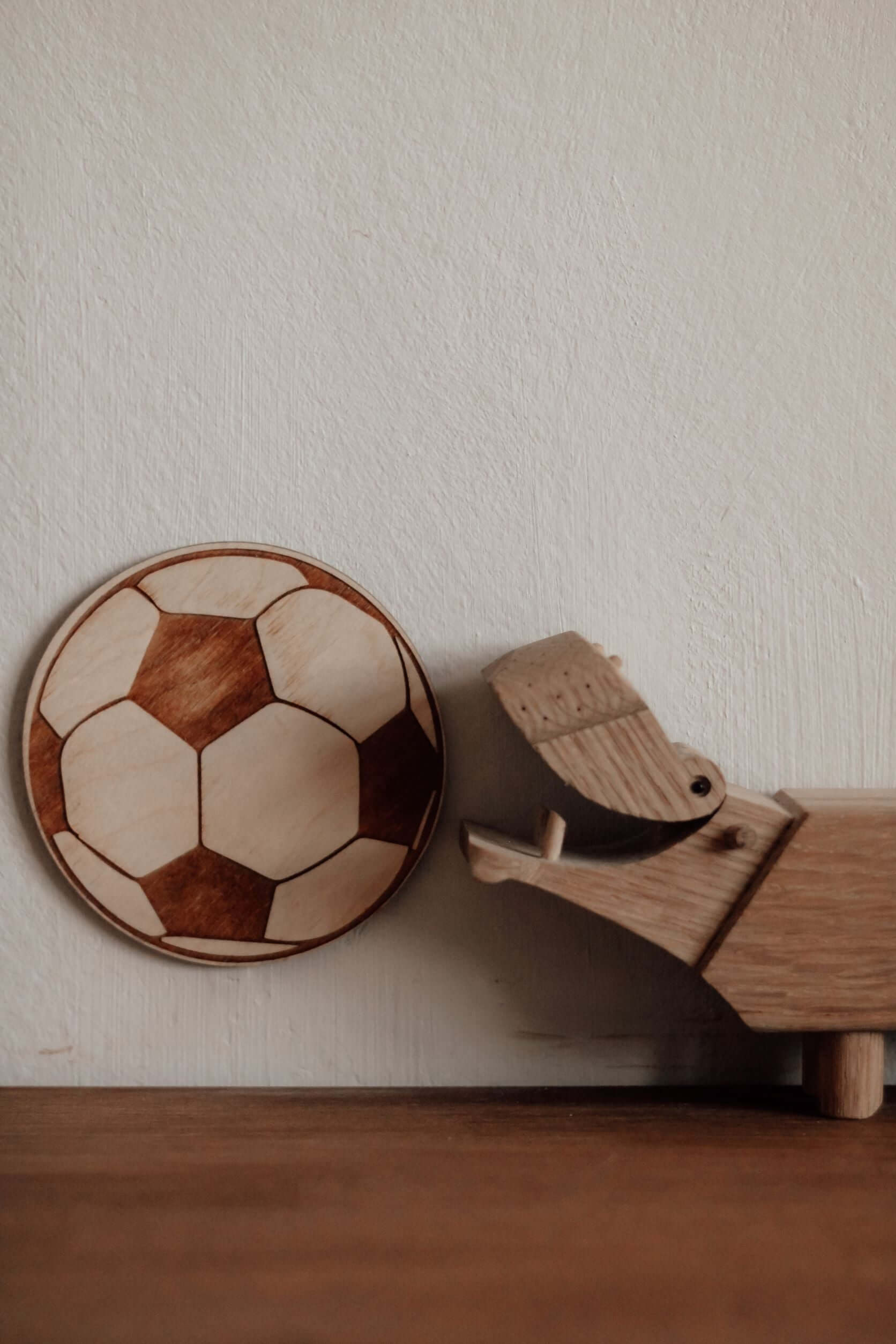 Billede af Fodbold i bambus til væg/dør, 1