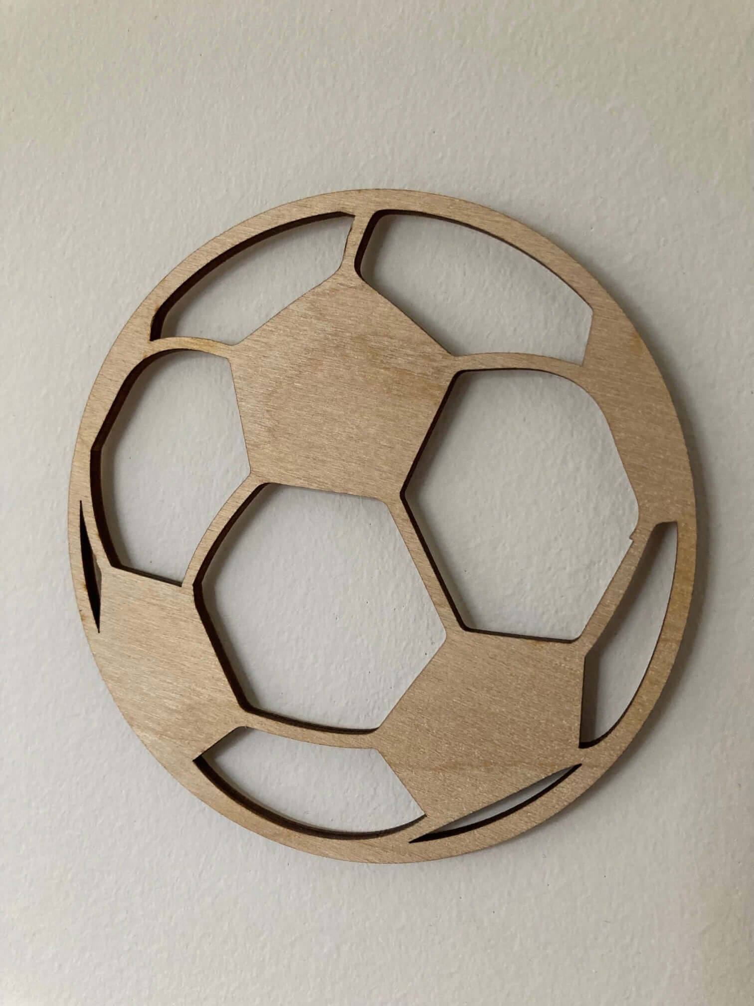Billede af Fodbold i bambus til væg/dør, udskåret, 1