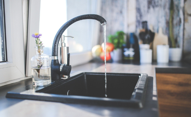 eau de robinet pour fontaine d'intérieure