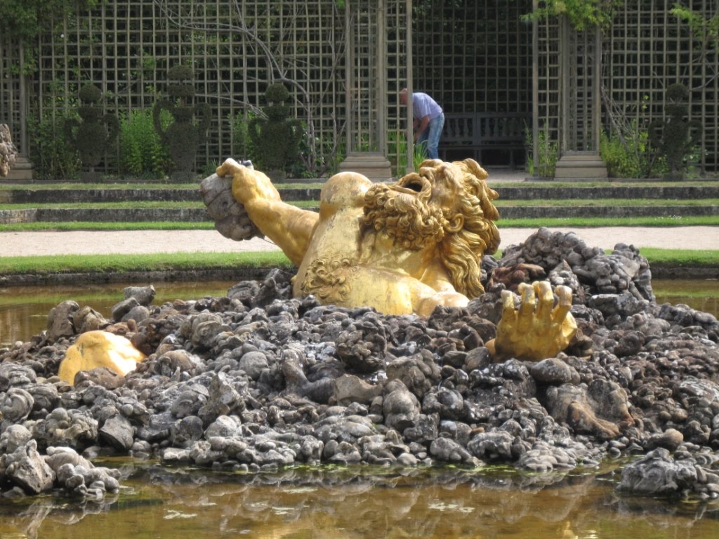 fontaine de Versailles encelade