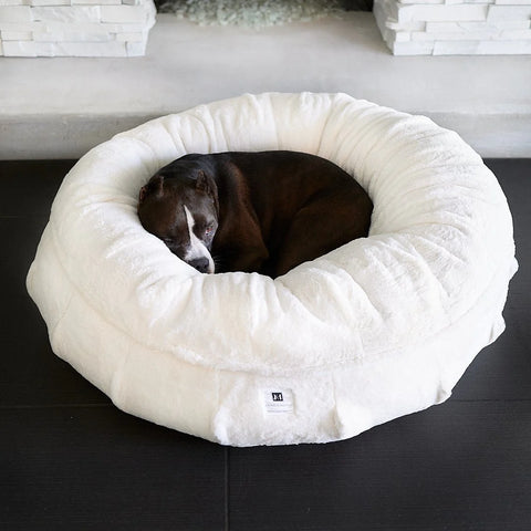 The Ultimate Guide to Dog Cuddle Beds: Benefits, Materials, and More