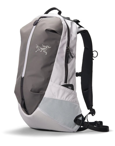 Arro 16 Backpack – Arc'teryx Tokyo Ginza