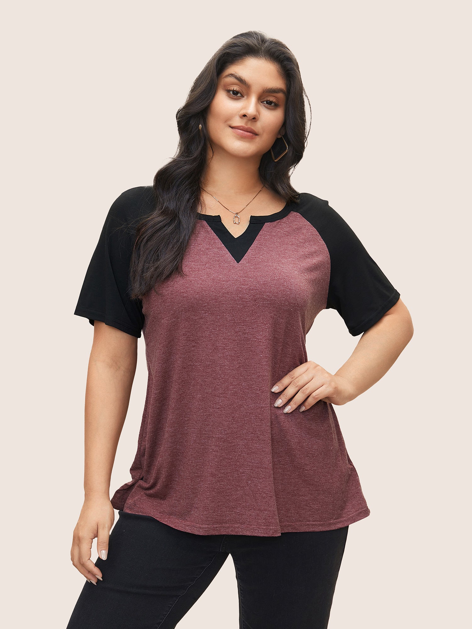 

Plus Size Women Everyday Plain Raglan sleeve Short sleeve Notched collar Casual T-shirts BloomChic, Burgundy