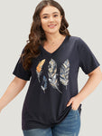 Feather Print V Neck T shirt