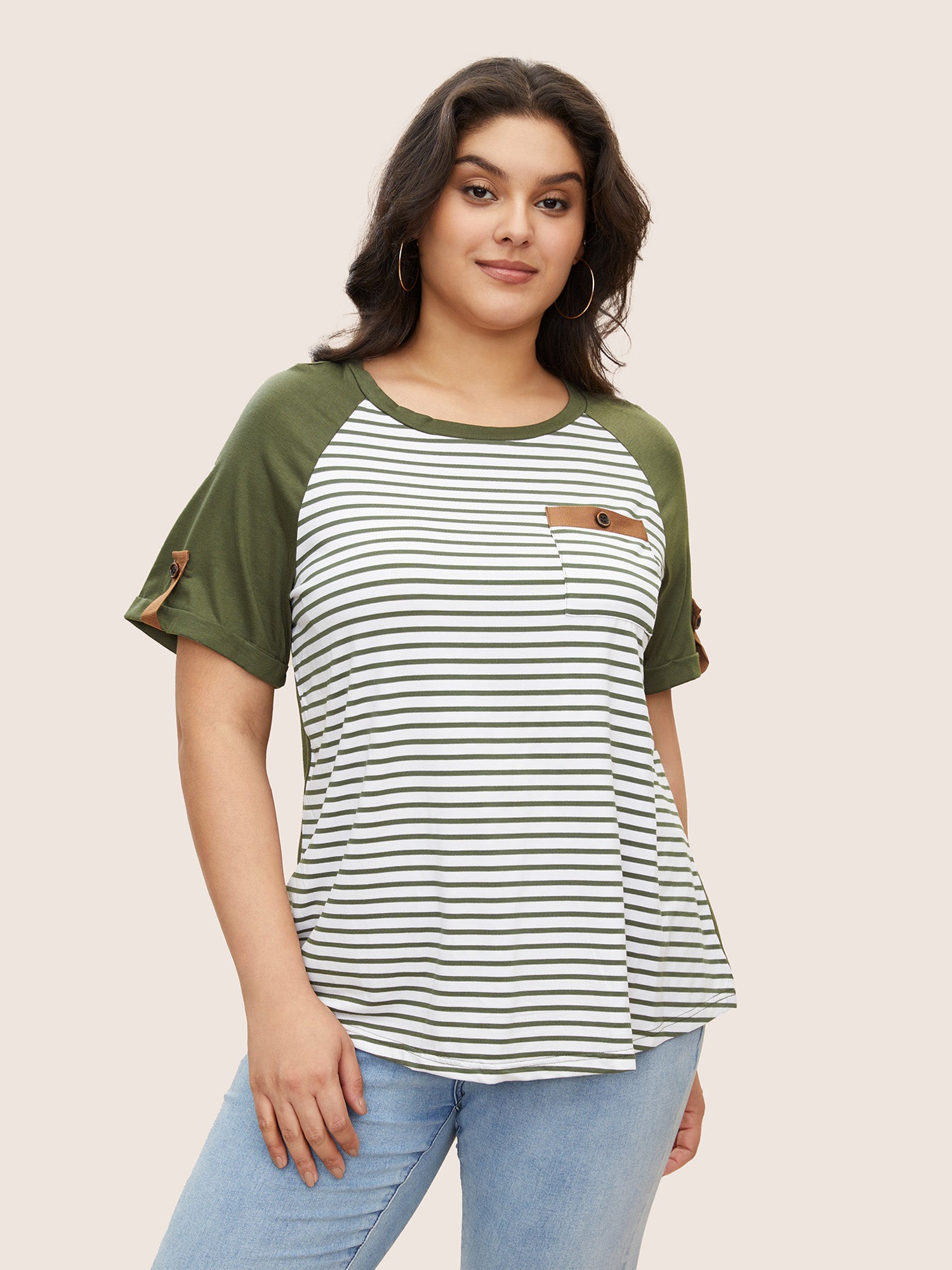 

Plus Size Women Everyday Striped Contrast Raglan sleeve Short sleeve Round Neck Casual T-shirts BloomChic, Army green