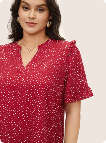 Polka Dot V Neck Ruffle Trim Blouse (4).jpg__PID:2addfde4-5f2a-42ad-9d57-12ab72b9b06c