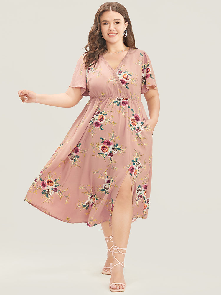

Plus Size Women Dailywear Floral Lace Ruffle Sleeve Short sleeve V-neck Pocket Elegance Dresses BloomChic, Dusty pink
