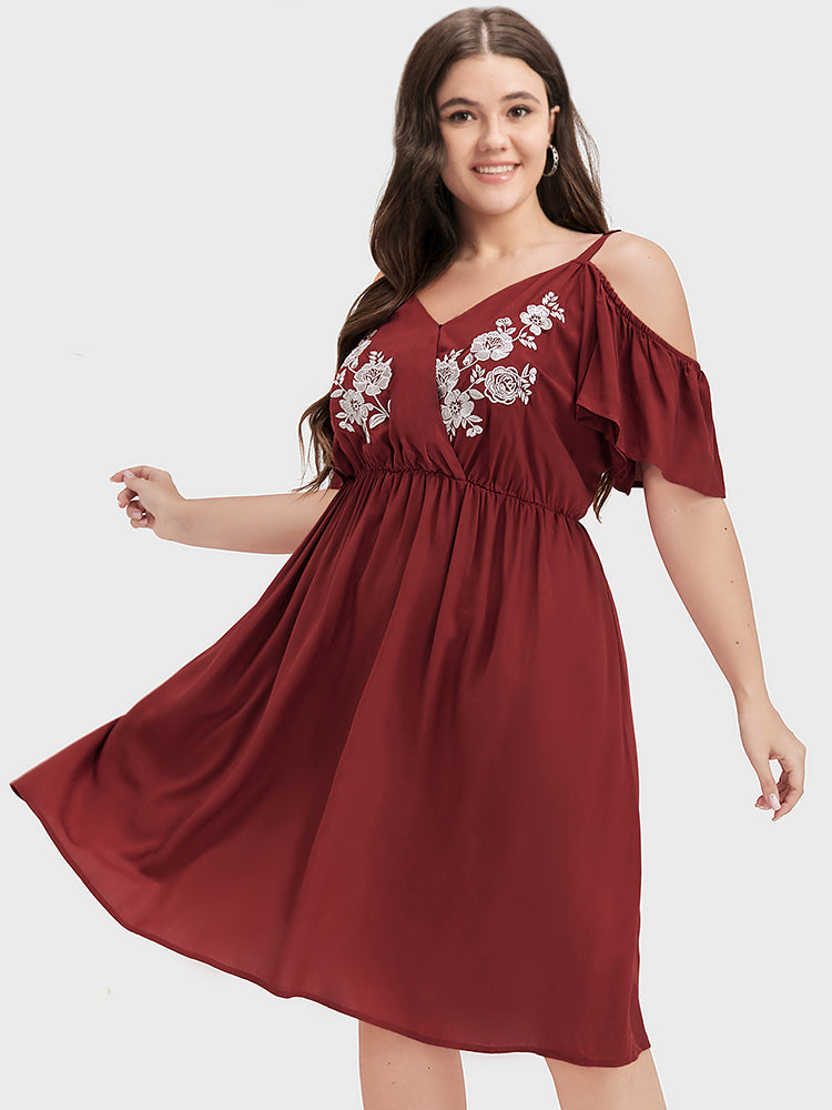 

Plus Size Women Dailywear Plain Gathered Ruffle Sleeve Short Sleeve Cold Shoulder Pocket Elegance Dresses BloomChic, Maroon