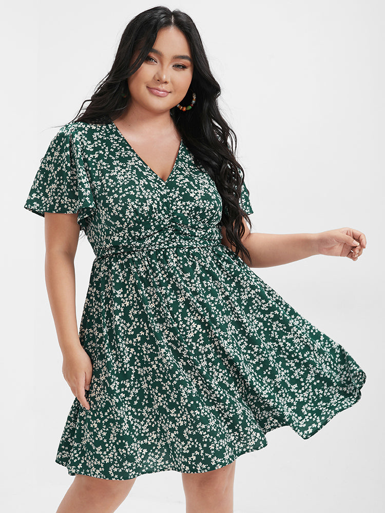 

Plus Size Women Dailywear Ditsy Floral Gathered Ruffle Sleeve Short Sleeve V Neck Elegance Dresses BloomChic, Dark green