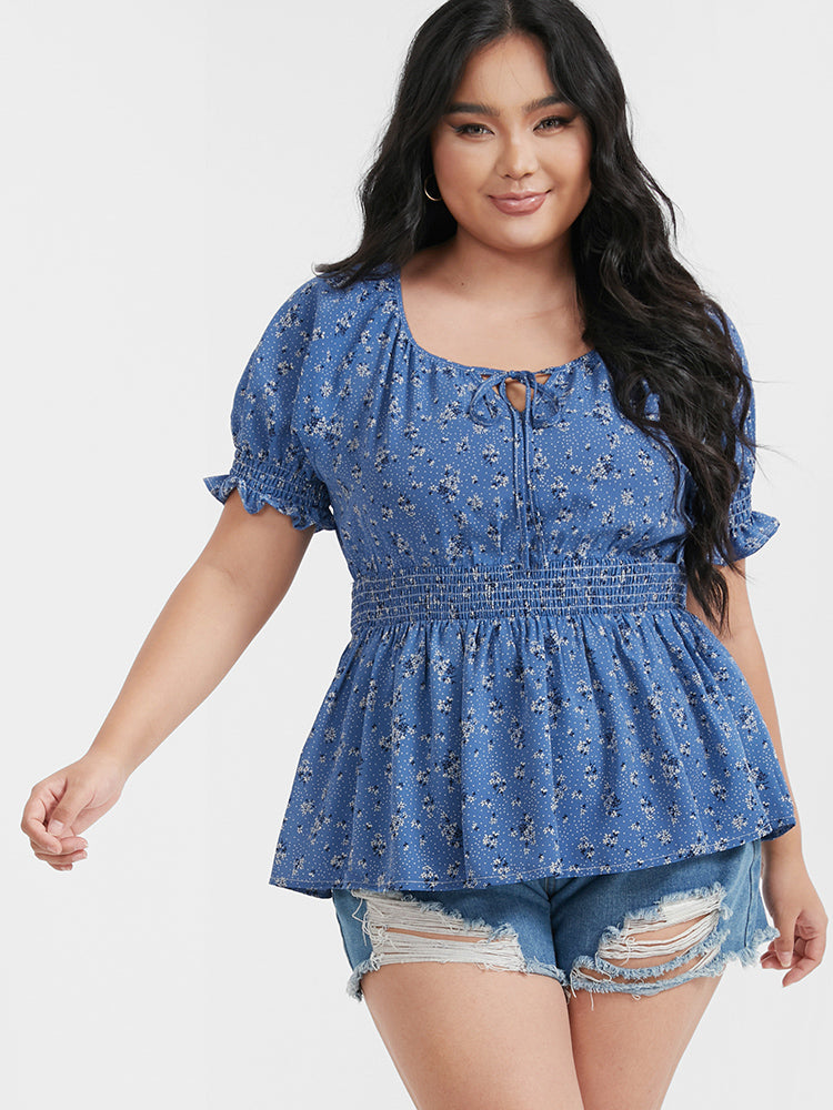 

Plus Size Women Dailywear Ditsy Floral Shirred Puff Sleeve Short Sleeve Square Neck Elegance Blouses BloomChic, Light blue