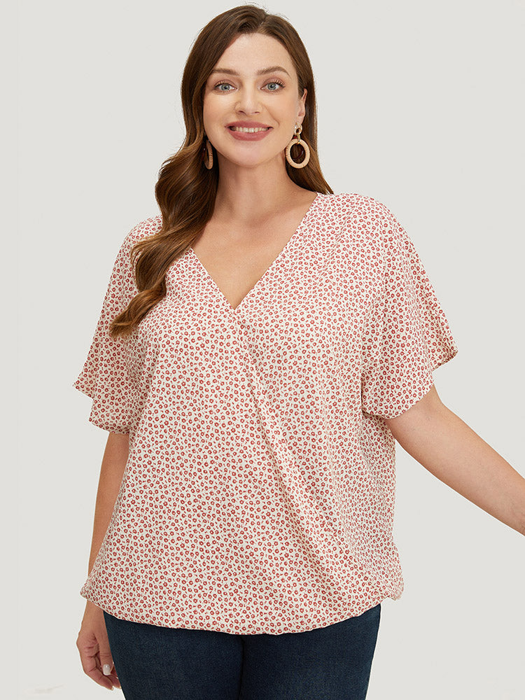 

Plus Size Women Dailywear Ditsy Floral Dolman Sleeve Short Sleeve V Neck Elegance Blouses BloomChic, Dusty pink