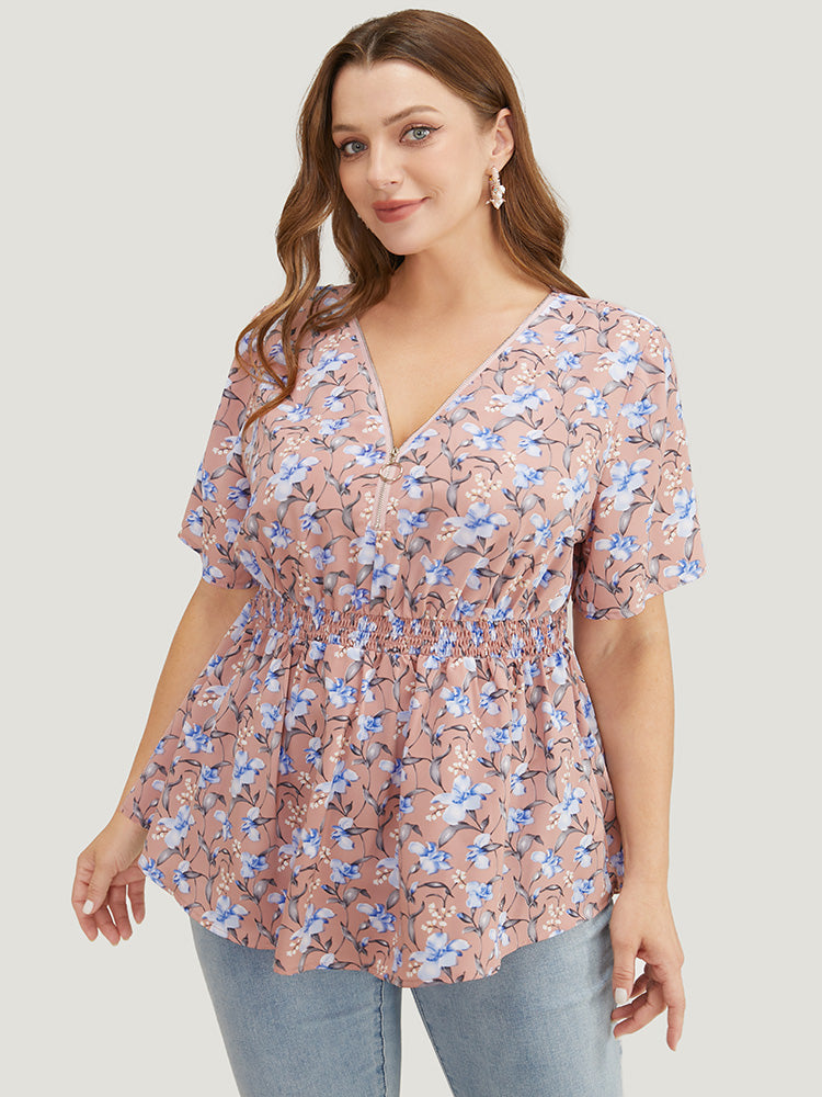 

Plus Size Women Dailywear Ditsy Floral Regular Sleeve Short Sleeve V Neck Elegance Blouses BloomChic, Dusty pink