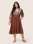 V-neck Geometric Print Flutter Sleeves Dress