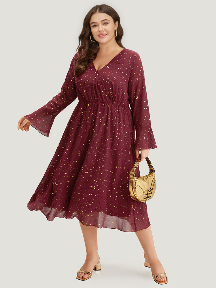 

Plus Size Women Going out Star and moon Printed Bell Sleeve Long Sleeve V-neck Pocket Party Dresses BloomChic, Burgundy
