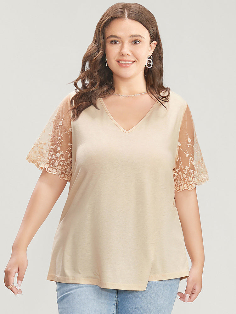 

Plus Size Women Dailywear Plain Regular Sleeve Short Sleeve V Neck Casual T-shirts BloomChic, Apricot