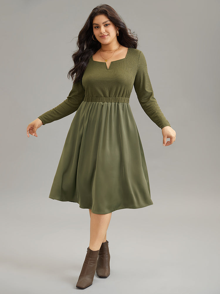 

Plus Size Women Dailywear Plain Texture Regular Sleeve Long Sleeve Notched collar Pocket Casual Dresses BloomChic, Olive