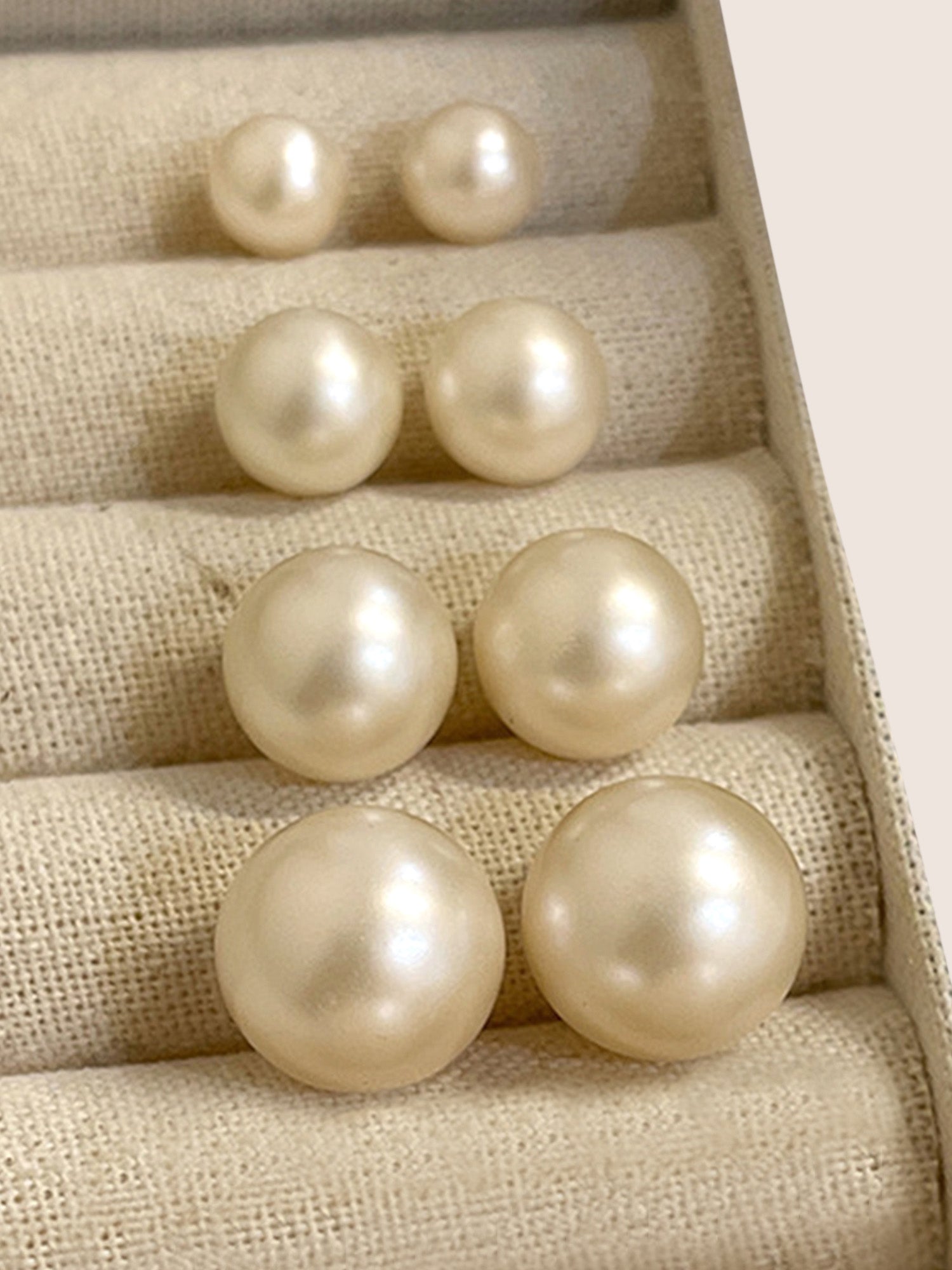 

Plus Size Earrings | 4 Pairs Simple Pearl Stud Earrings | BloomChic, White