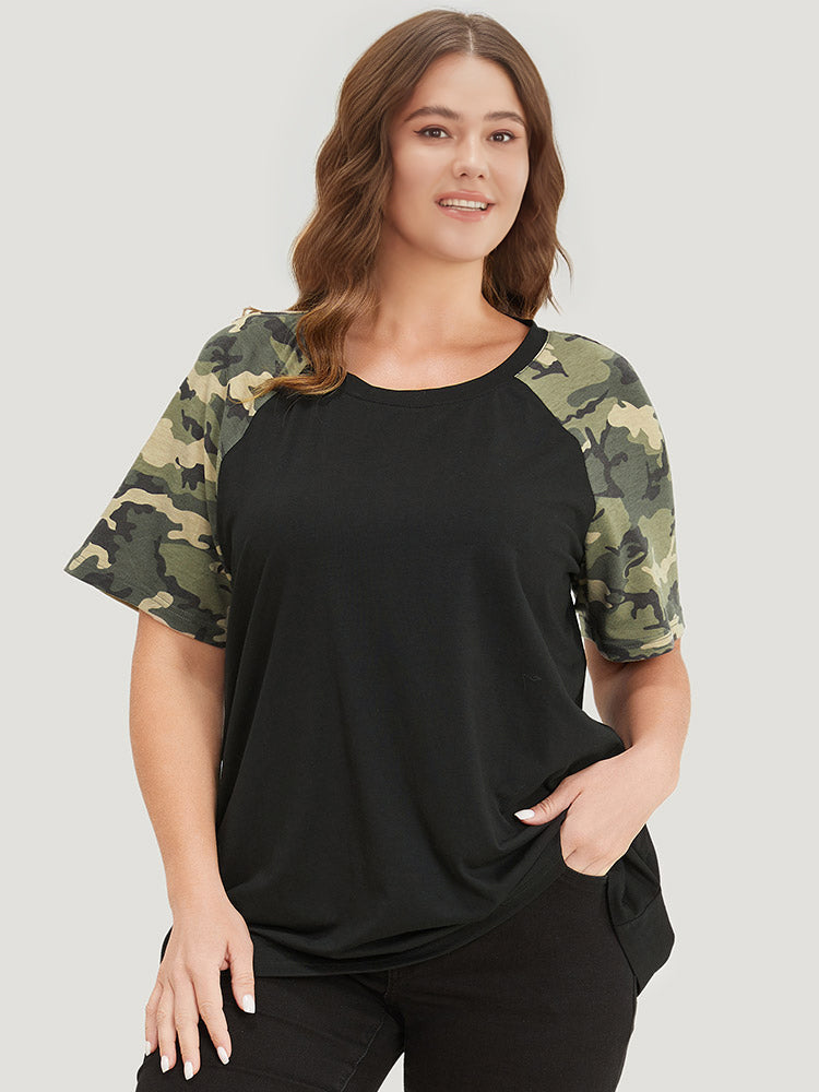 

Plus Size Women Dailywear Camo Contrast Raglan sleeve Short sleeve Round Neck Casual T-shirts BloomChic, Black