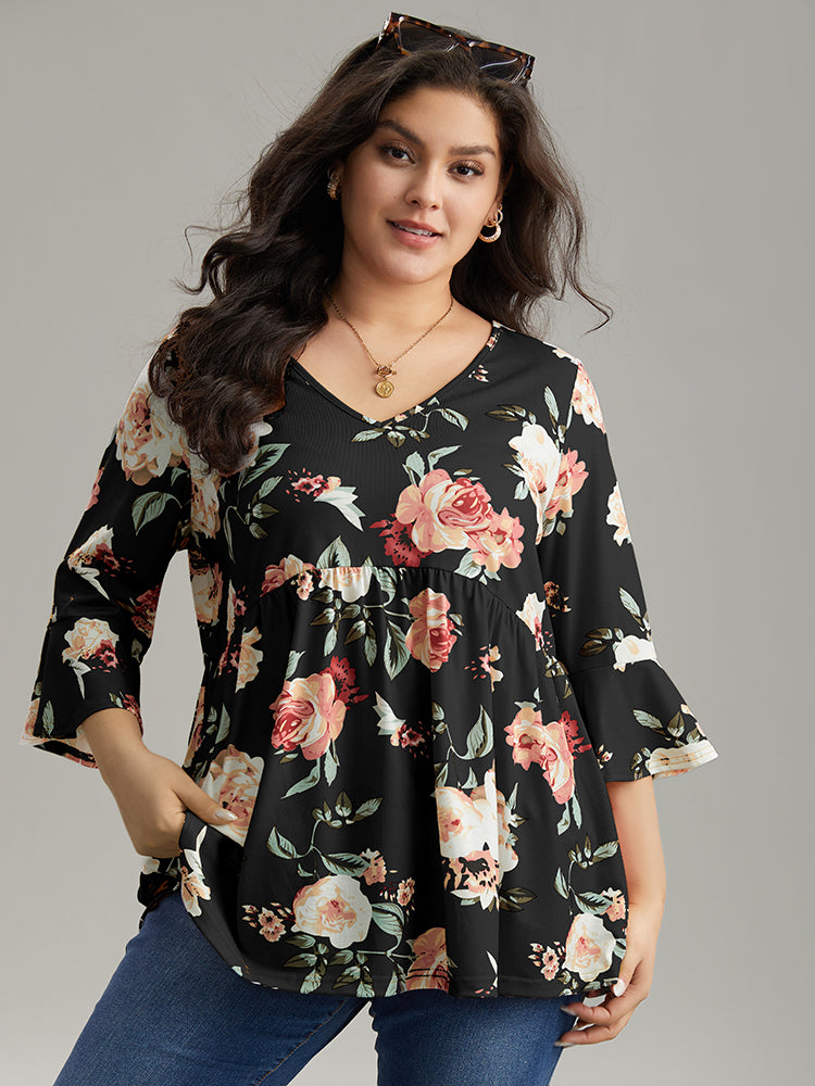 

Plus Size Women Dailywear Floral Gathered Ruffle Sleeve Elbow-length sleeve V-neck Casual T-shirts BloomChic, Black flower