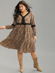 Ditsy Floral Lace Panel Lantern Sleeve Dress