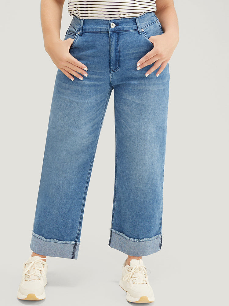 

Plus Size Women Dailywear Pocket Slightly Stretchy Loose Medium Wash Casual Jeans BloomChic, Dark blue