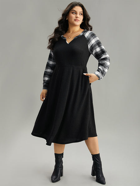 Notched Collar Plaid Print Knit Pocketed Ribbed Dress