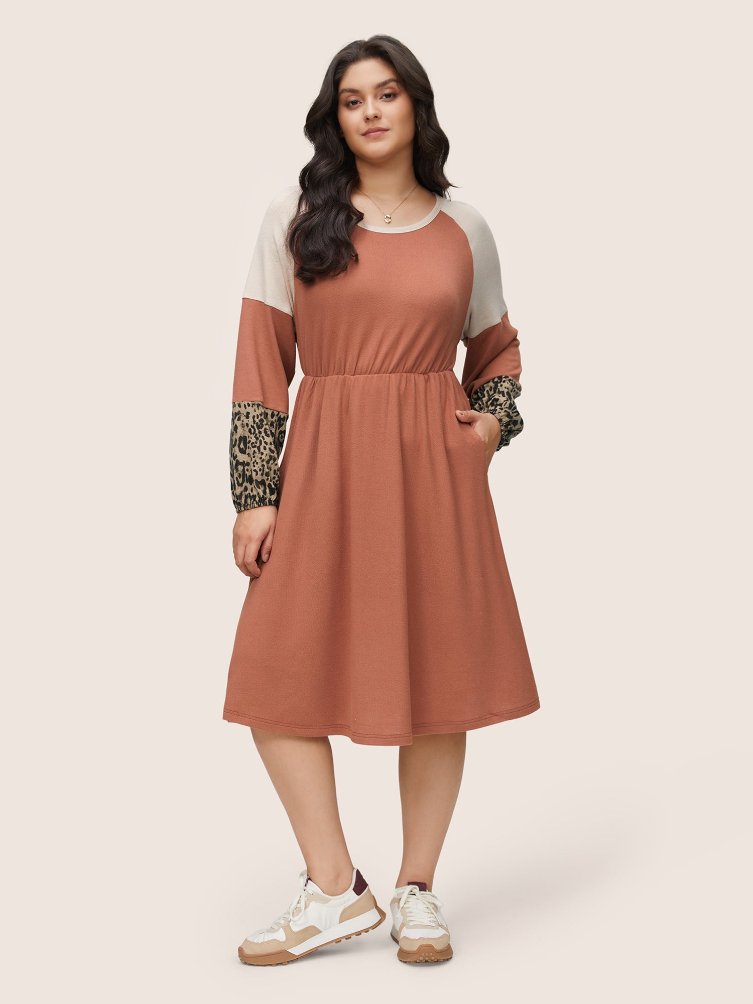 

Plus Size Women Dailywear Leopard Elastic cuffs Raglan sleeve Long Sleeve Round Neck Pocket Casual Dresses BloomChic, Rust