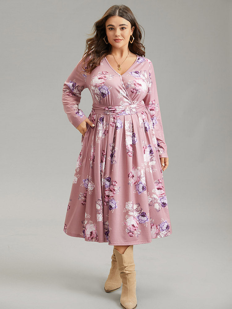 

Plus Size Women Dailywear Floral Gathered Regular Sleeve Long Sleeve Overlap Collar Pocket Casual Dresses BloomChic, Dusty pink