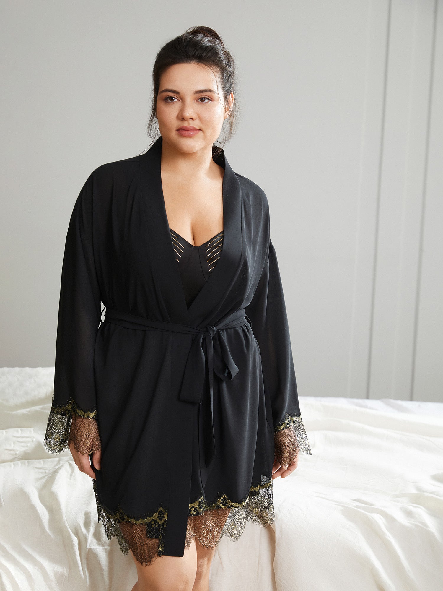 

Contrast Lace Patchwork Scalloped Trim Belted Robe, Black