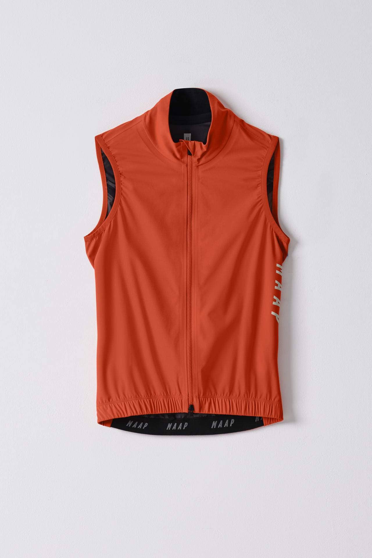 Womens Prime Stow Vest Brick | MAAP