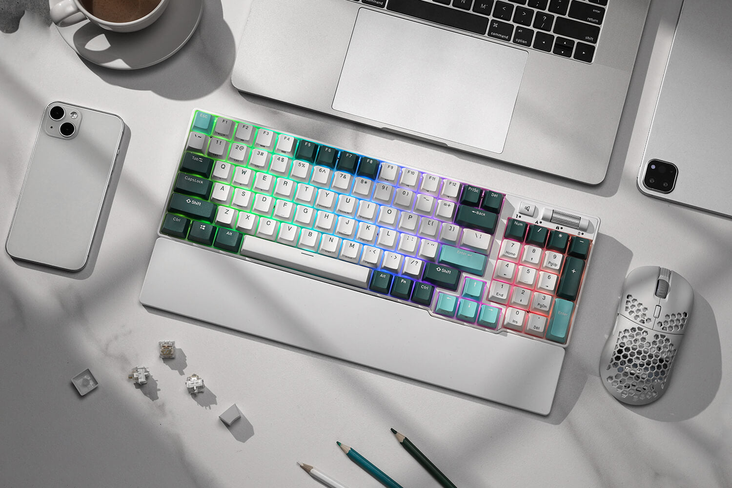 hot swappable mechanical keyboard