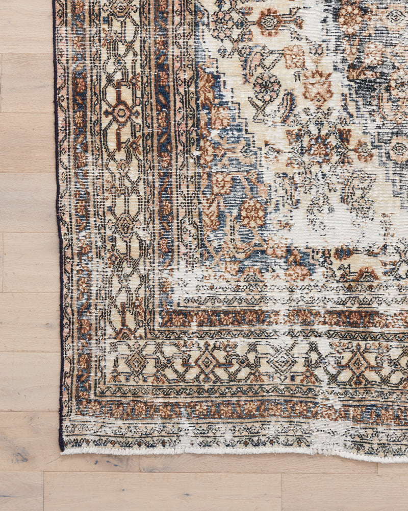 ZAMIRA (9 x 13) – The Vintage Rug Shop