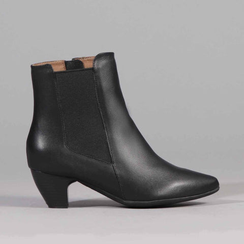 Pointed Ankle Boot in Black