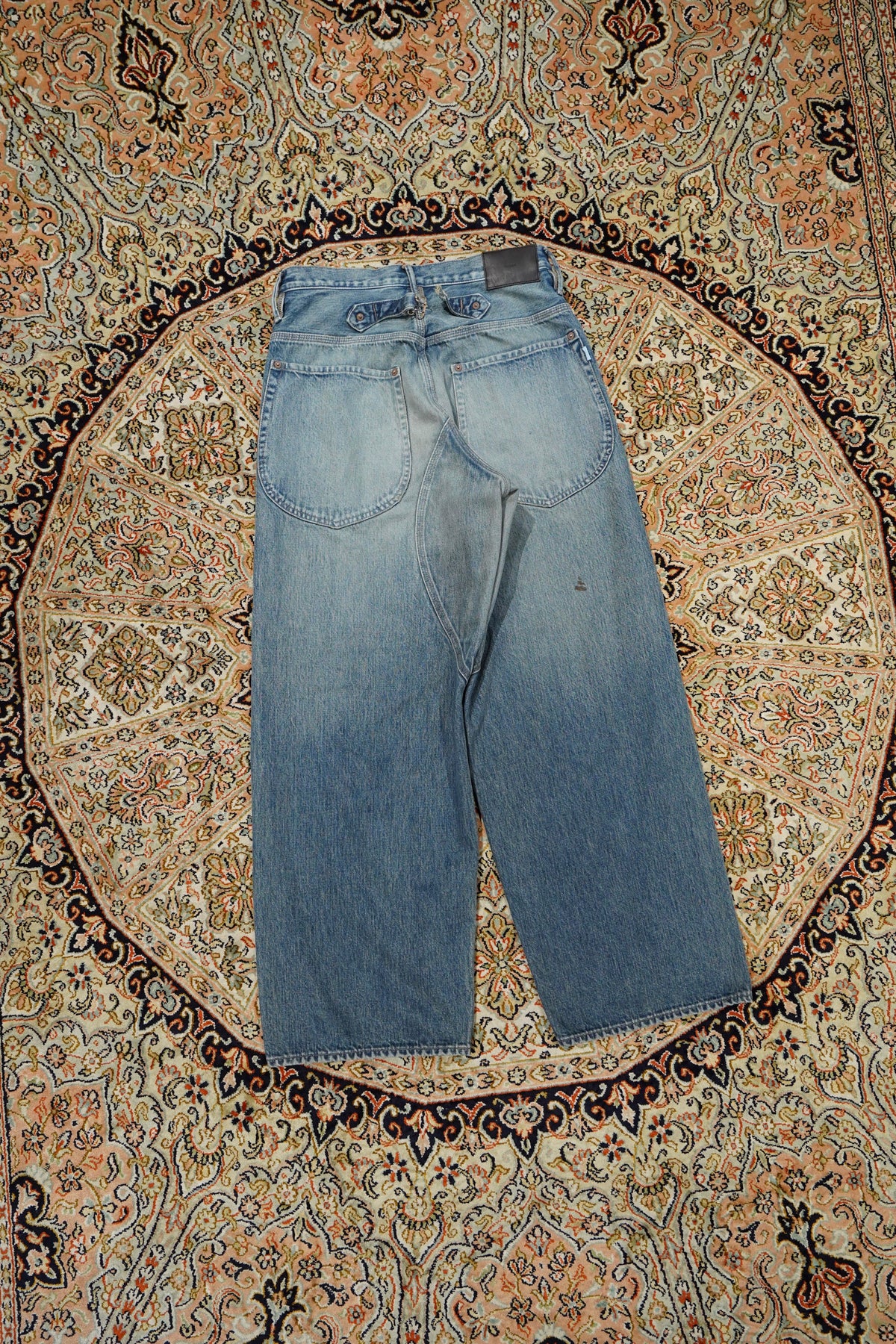 SUGARHILL（シュガーヒル）のFADED DOUBLE KNEE DENIM PANTS PRODUCTED