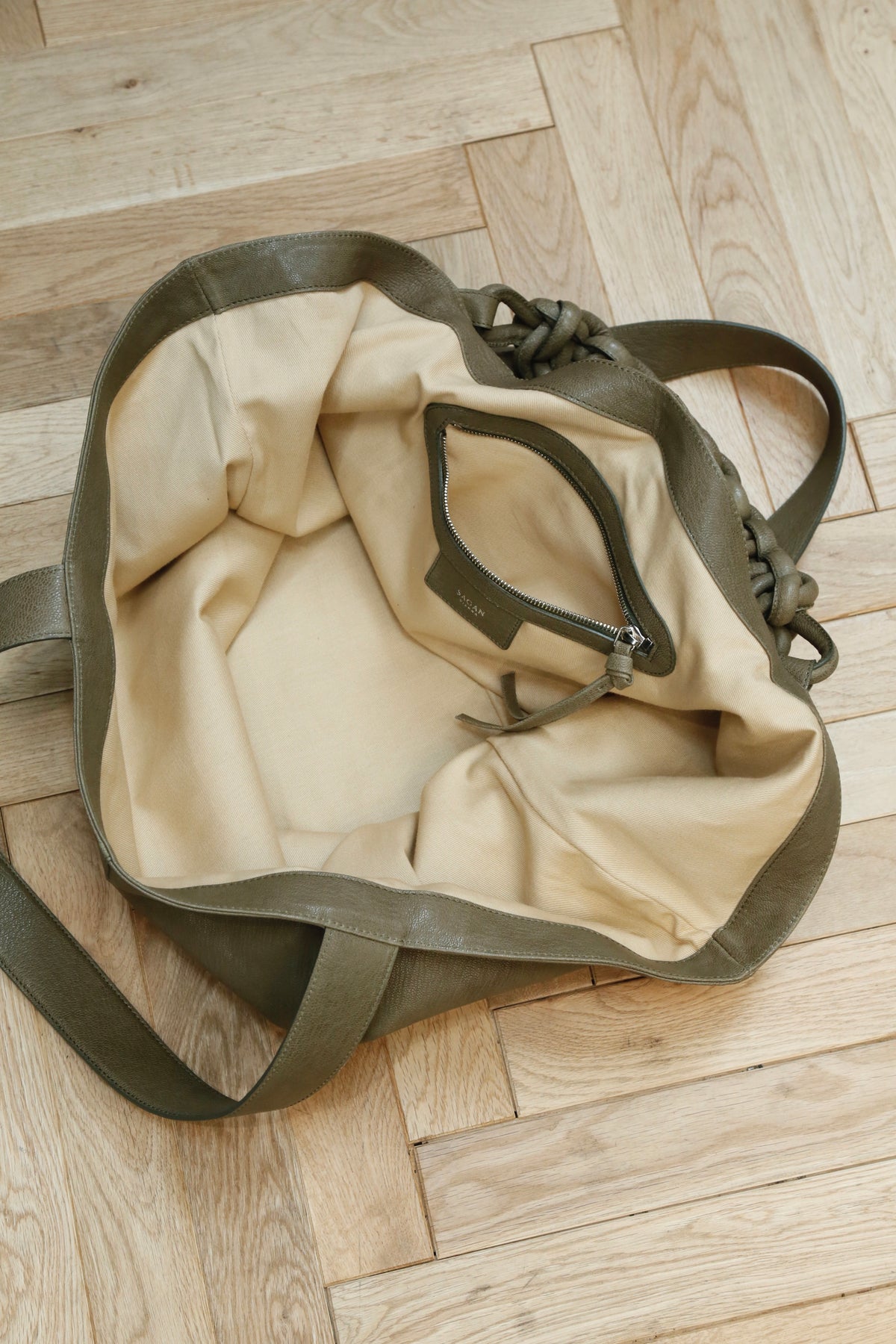 SAGAN VIENNA(サガン・ヴィエンナ)のPAZAR TOTE BAG XL (DRY OLIVE